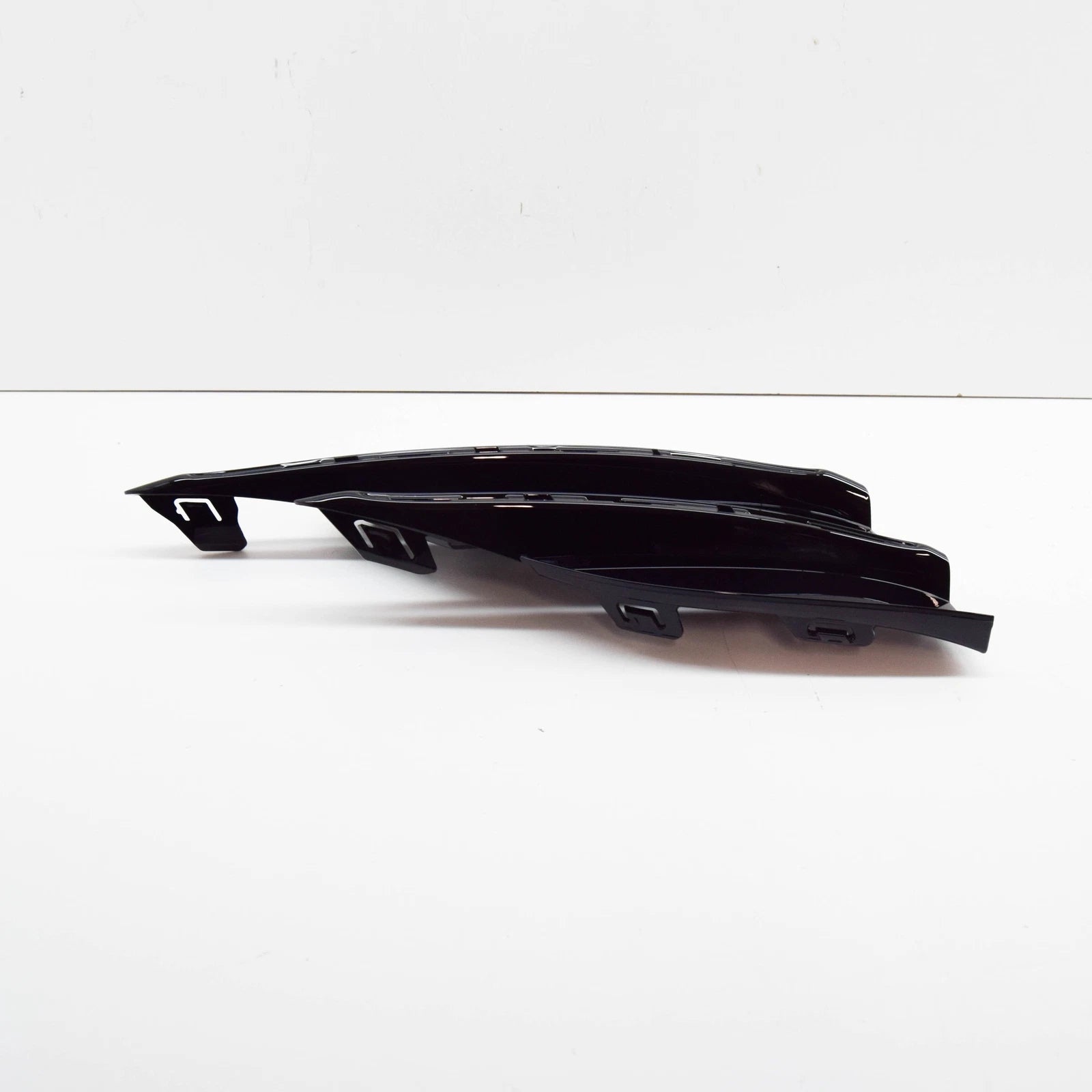 NEW MERCEDES-BENZ EQS V297 FRONT LEFT BUMPER GRILLE A2978852102 ORIGINAL