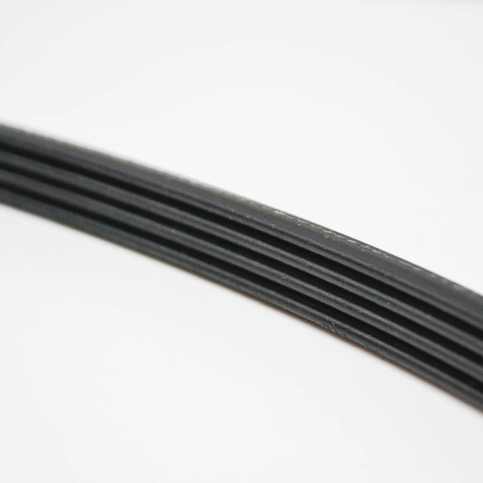 NEW VOLKSWAGEN CRAFTER 2E MK1 POLY V-BELT 03L119137 ORIGINAL