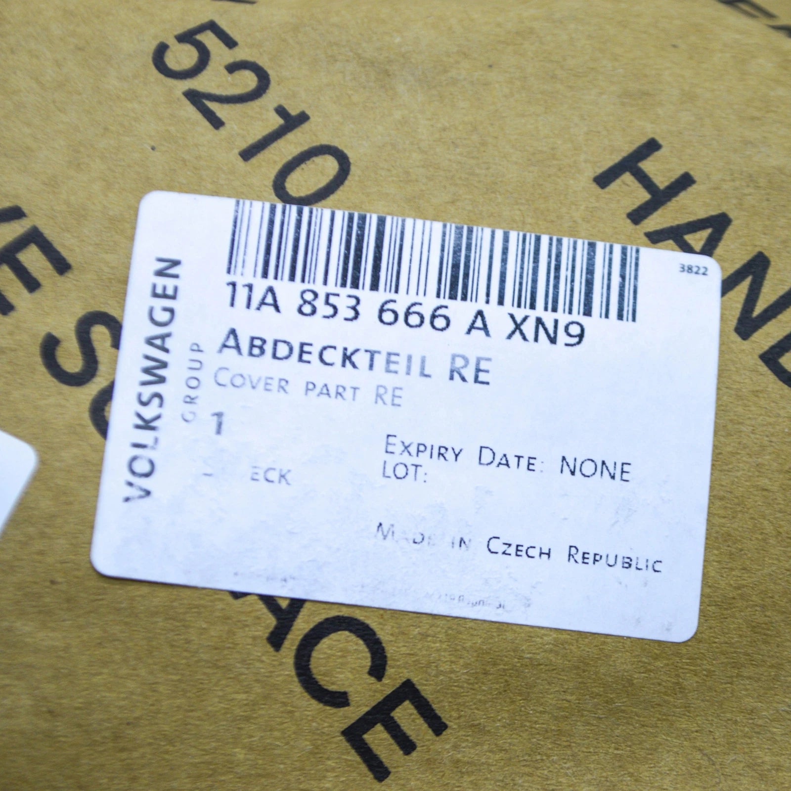 NEW VOLKSWAGEN ID.4 E21 FRONT BUMPER RIGHT COVER TRIM PART 11A853666AXN9