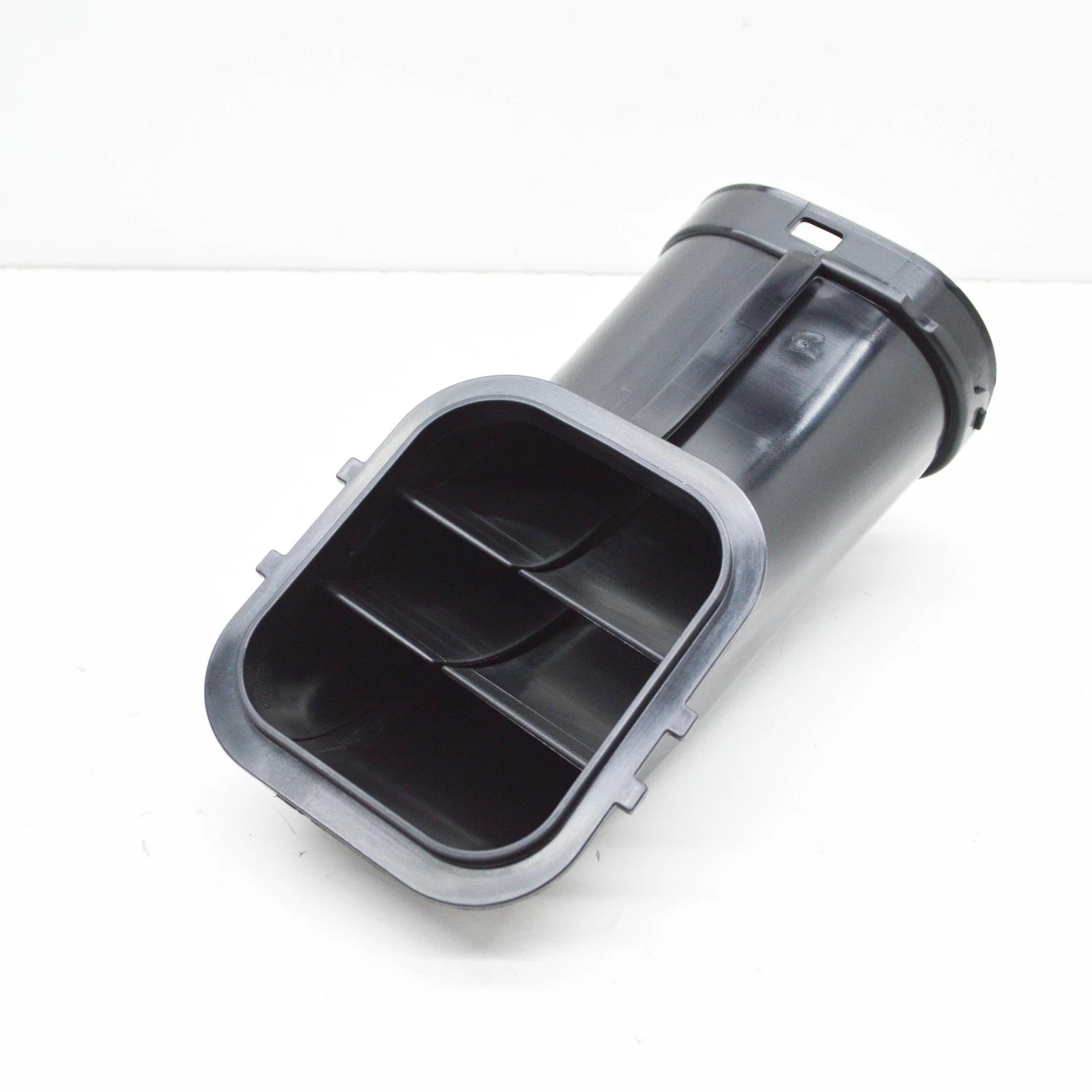 NEW BMW 5 G30 AIR INTAKE DUCT 13718613148 ORIGINAL