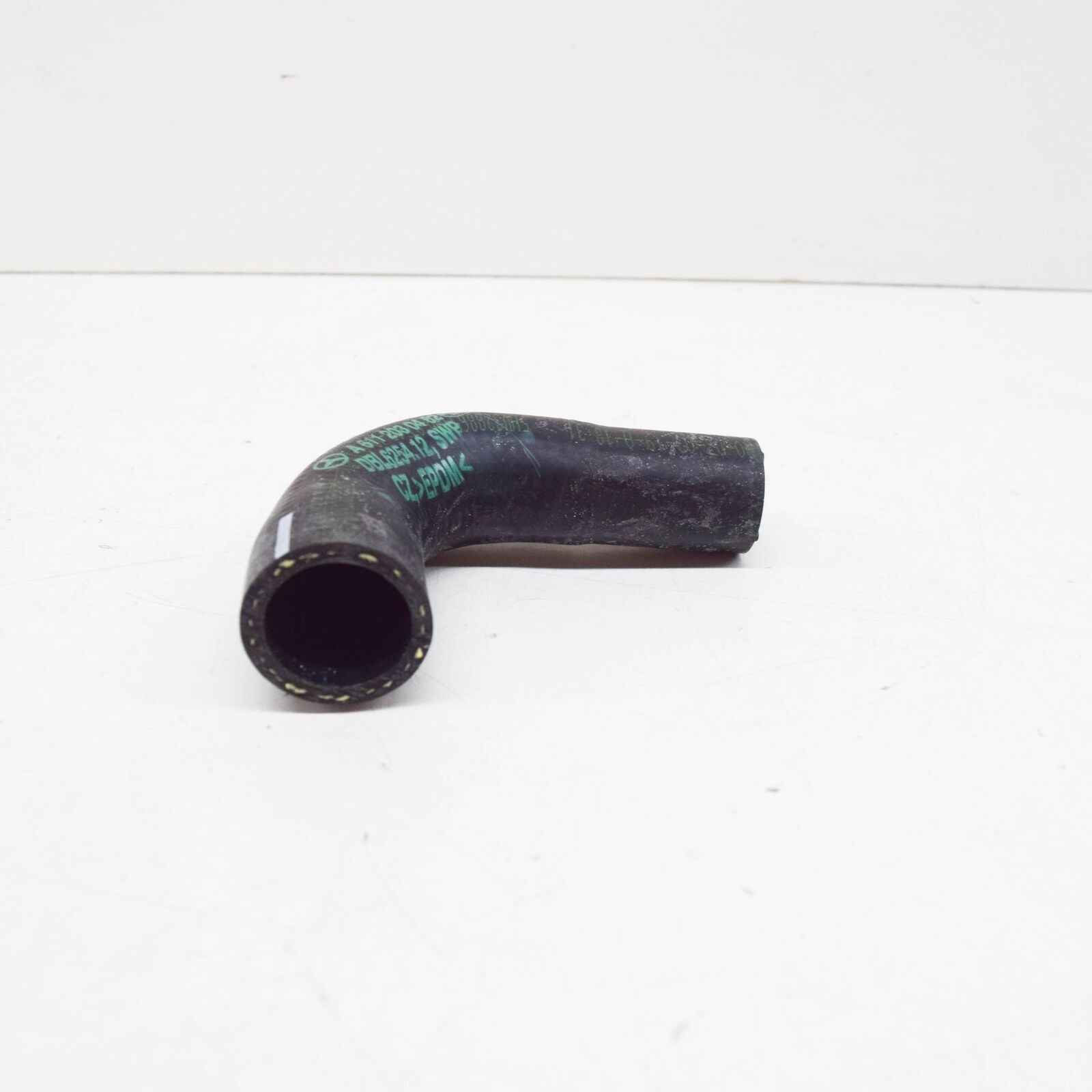 NEW MERCEDES-BENZ SPRINTER 903 COOLANT HOSE A6112030482 ORIGINAL