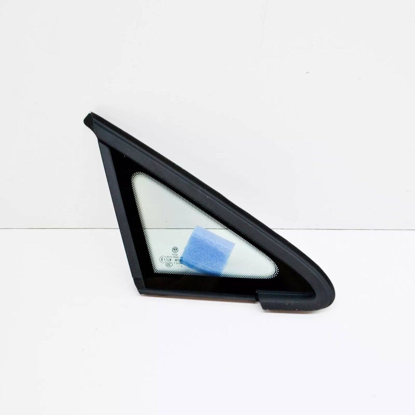 NEW VOLKSWAGEN GOLF MK7 FRONT RIGHT FIXED SIDE WINDOW 5G0845412ENVB