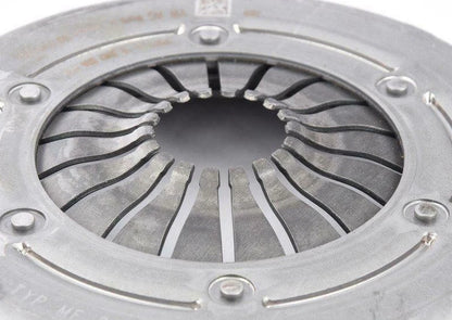 NEW AUDI A3 8P CLUTCH PRESSURE PLATE 220MM 03F141025 ORIGINAL