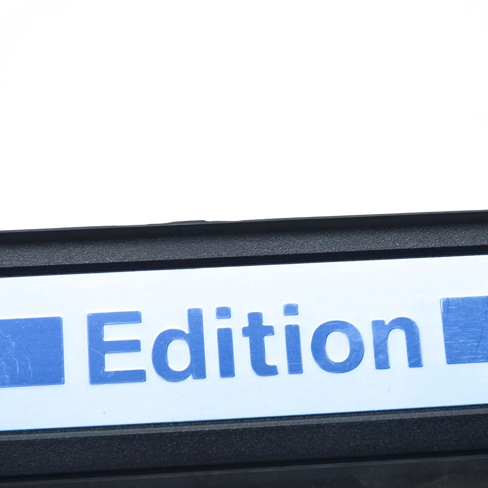 NEW BMW 3 E91 FRONT RIGHT O/S ENTRANCE COVER TRIM STRIP 51477255930 ORIGINAL