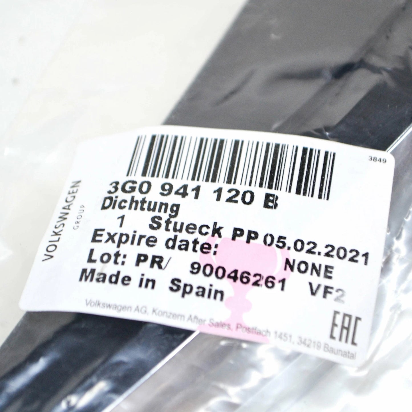 NEW VW PASSAT B8 4 MOTION FRONT RIGHT HEADLIGHT UPPER CHROME TRIM 3G0941120B