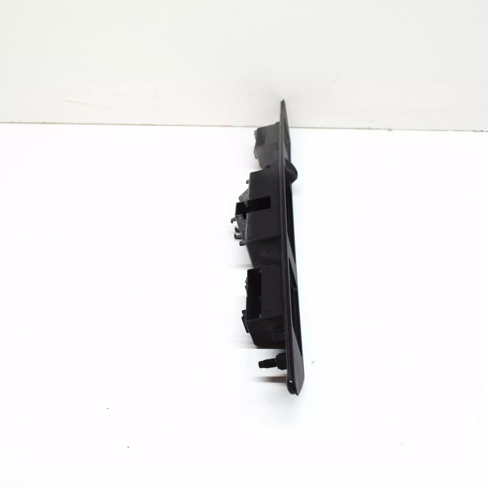 NEW AUDI A4 B6 REAR LID GRIP MOLDING 8E08275763FZ