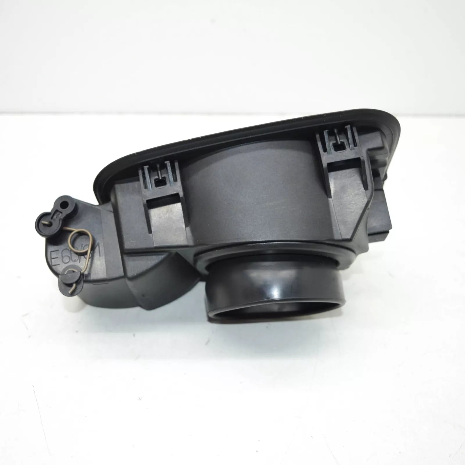 NEW BMW 5 E60 FUEL TANK COVER POT 7183712 51177183712 ORIGINAL