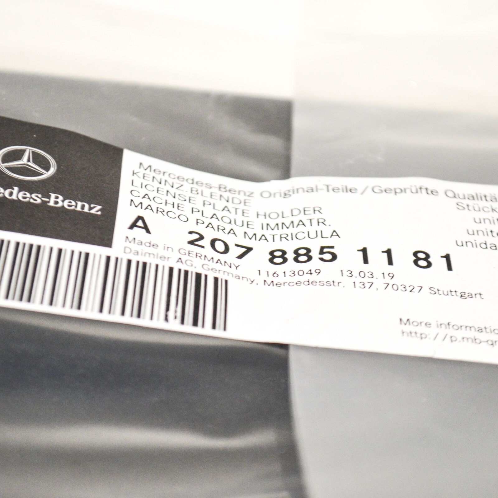 NEW MERCEDES-BENZ E-CLASS COUPE C207 FRONT LICENSE PLATE HOLDER A2078851181