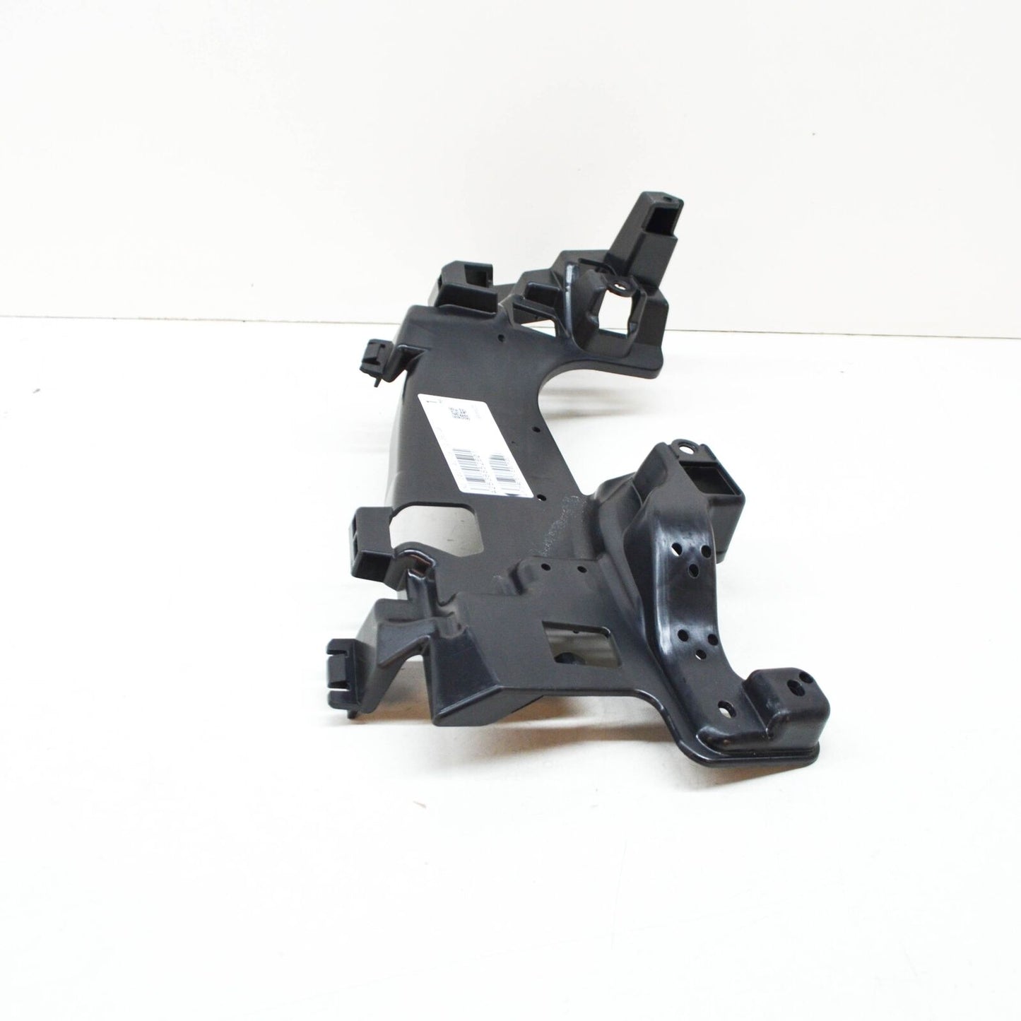 NEW MB GLC-COUPE C253 TAILPIPE EXTENSION BRACKET RIGHT A2538852601 ORIGINAL