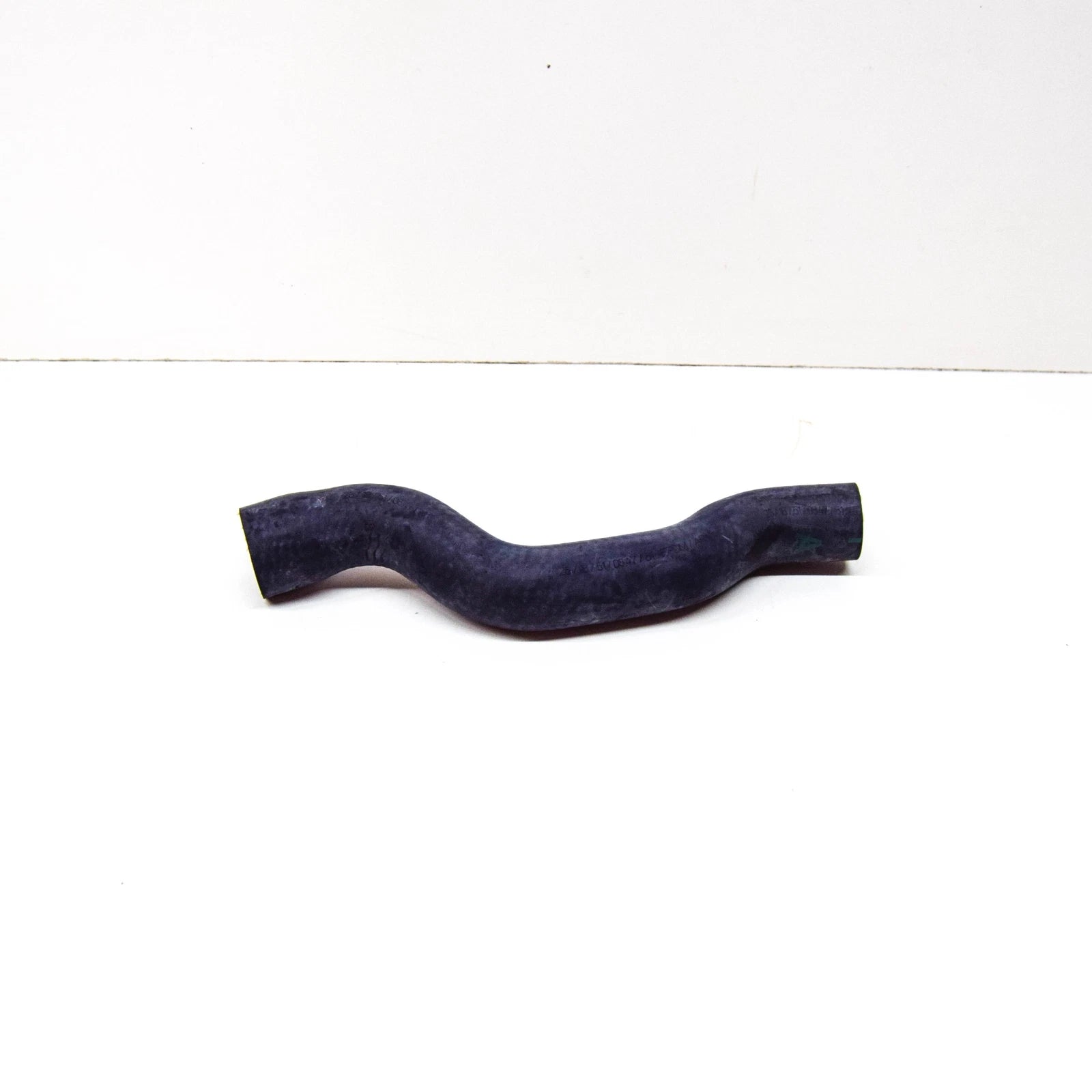 NEW BMW 5 E39 COOLING SYSTEM WATER HOSE 11532246001 ORIGINAL