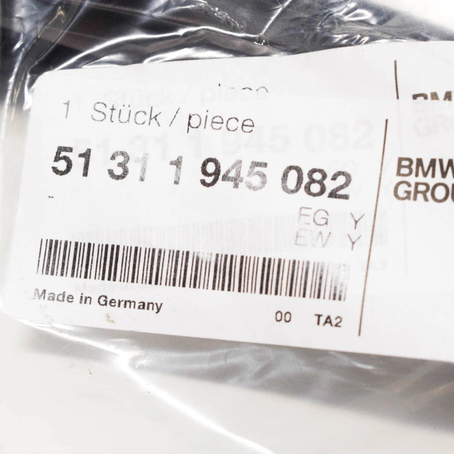 NEW BMW M3 E30 COUPE WINDSHIELD GASKET SEAL 51311945082 1945082 ORIGINAL