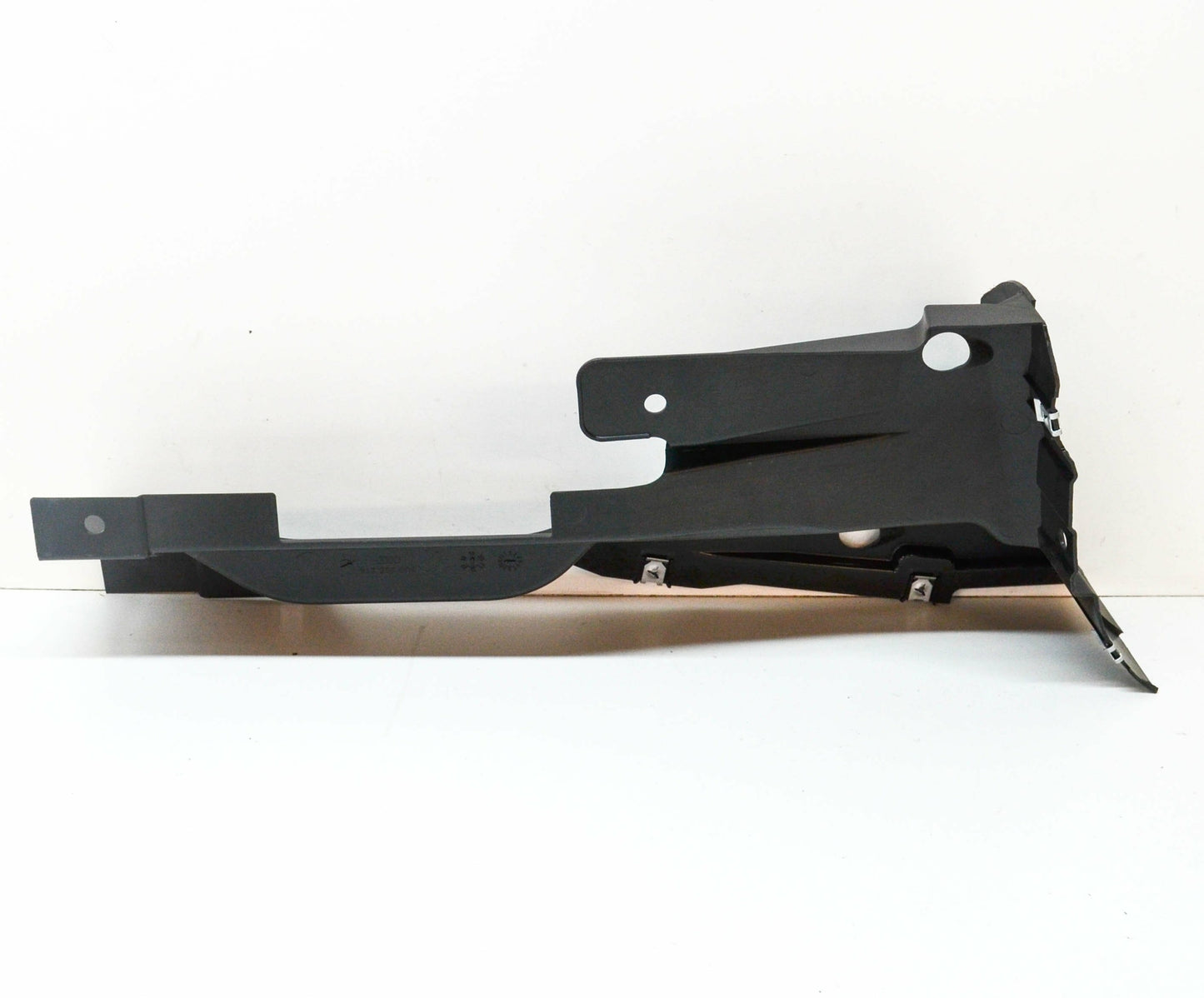 NEW AUDI Q3 8U REAR RIGHT OUTER UNDERBODY TRIM 8U0825214E ORIGINAL