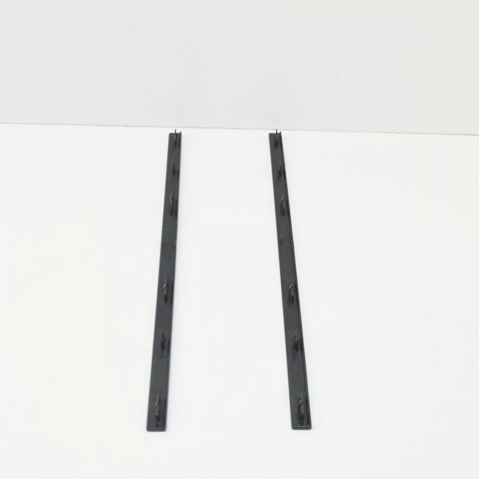 NEW AUDI Q7 4M FRONT RADIATOR GRILLE UPPER MOULDING TRIM 4M0807967BRN4