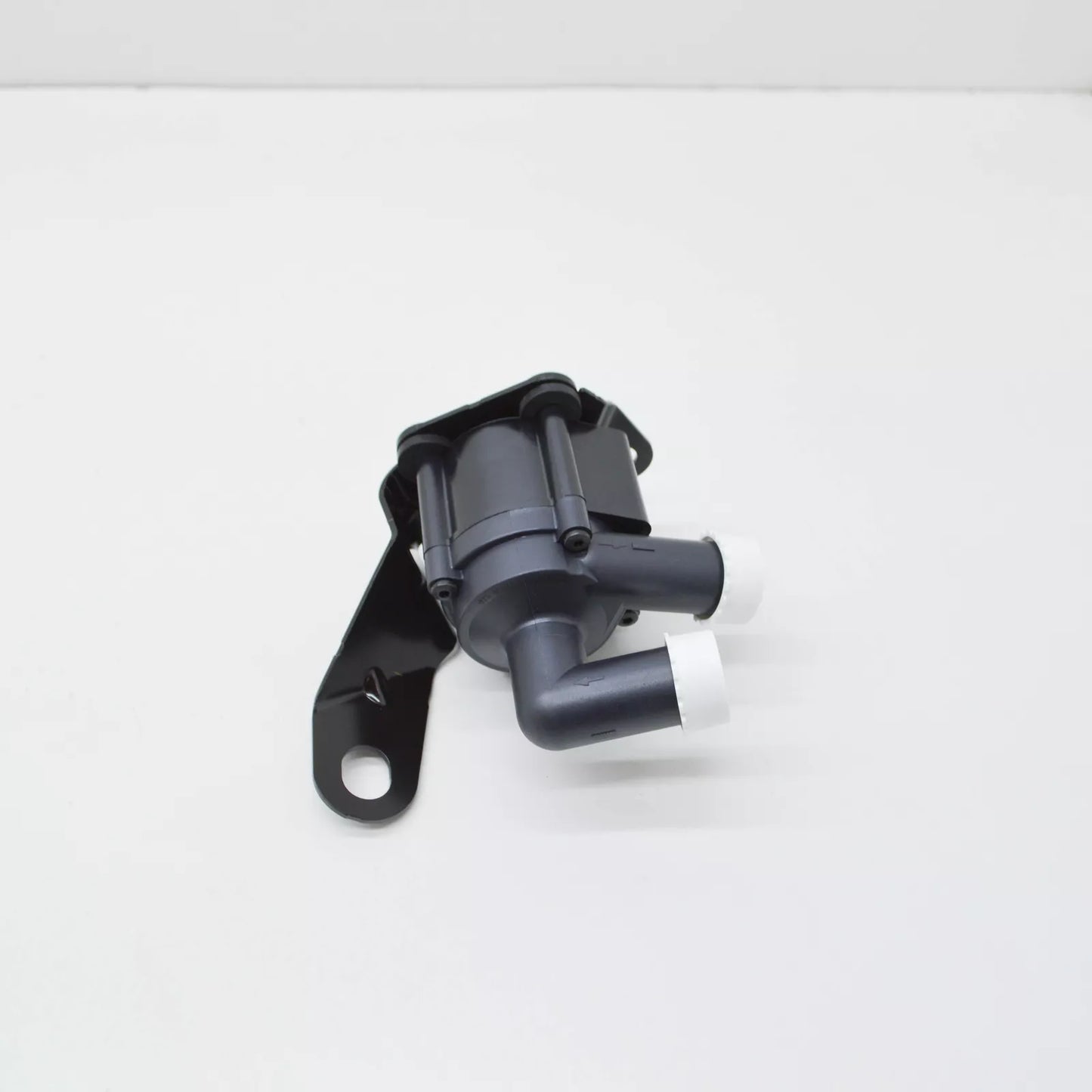 NEW BMW 6 GRAN COUPE F06 AUXILIARY WATER PUMP 64119230237 9230237 ORIGINAL