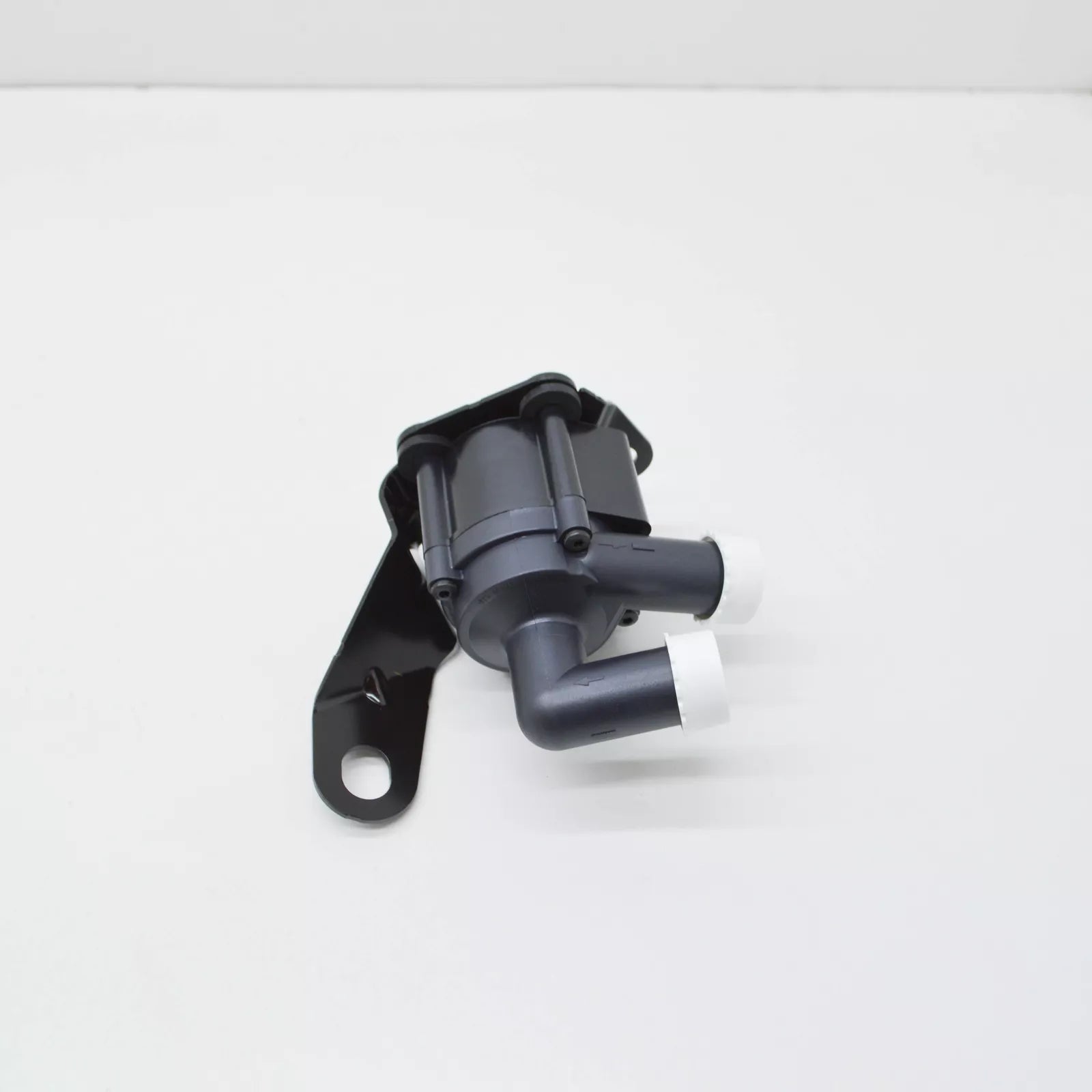 NEW BMW 6 GRAN COUPE F06 AUXILIARY WATER PUMP 64119230237 9230237 ORIGINAL