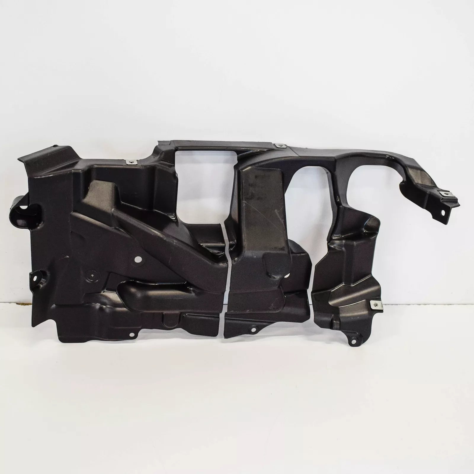 NEW BMW 5 F10 2017 LEFT STEERING GEAR COVER 51757185169 ORIGINAL