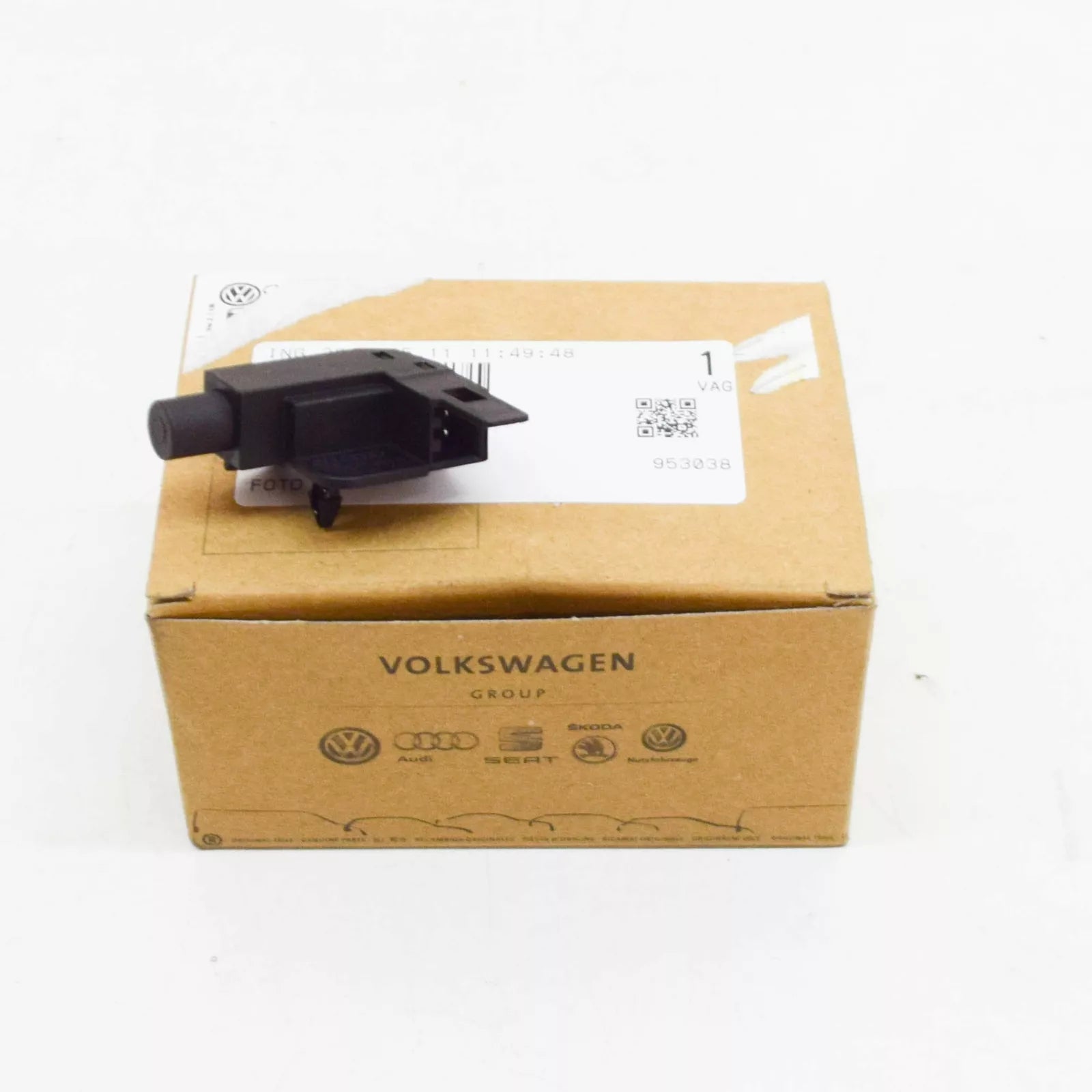 NEW AUDI A2 8Z HAND BRAKE SWITCH 1H0947561A ORIGINAL