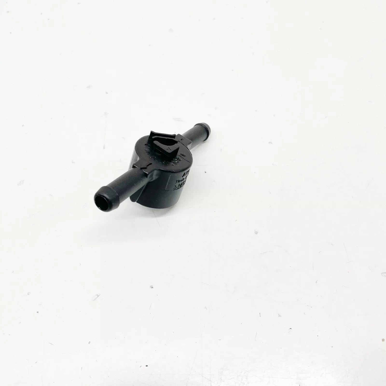 NEW AUDI A6 C6 FUEL PREHEATER VALVE 057127247K