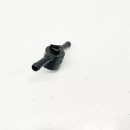 NEW AUDI A6 C6 FUEL PREHEATER VALVE 057127247K
