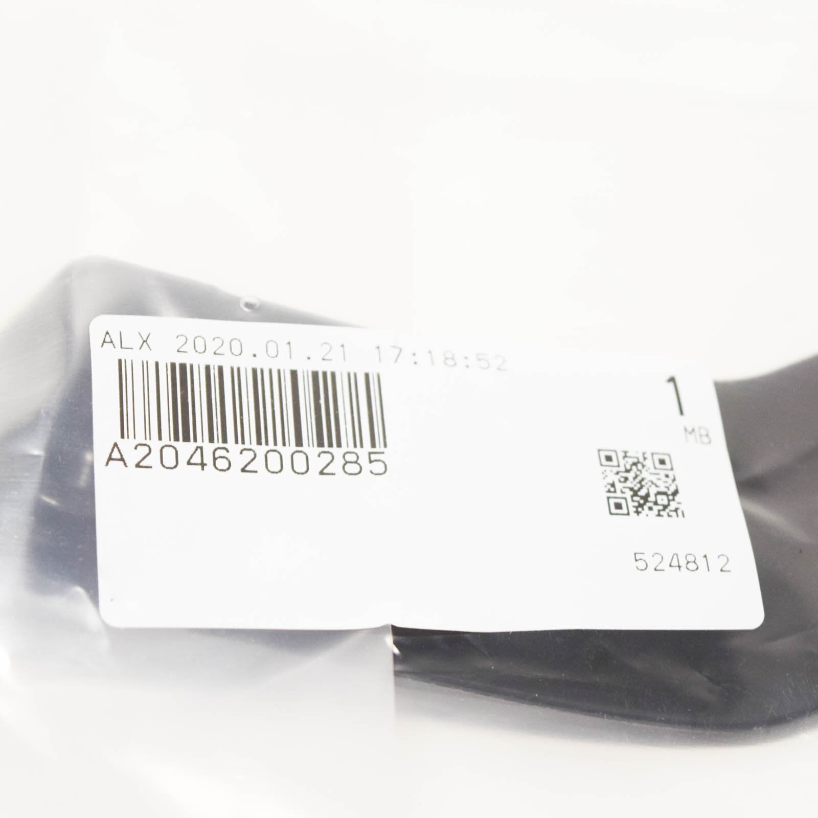 NEW MERCEDES BENZ C W204 FRONT BUMPER RIGHT SIDE BRACKET A2046200285 ORIGINAL