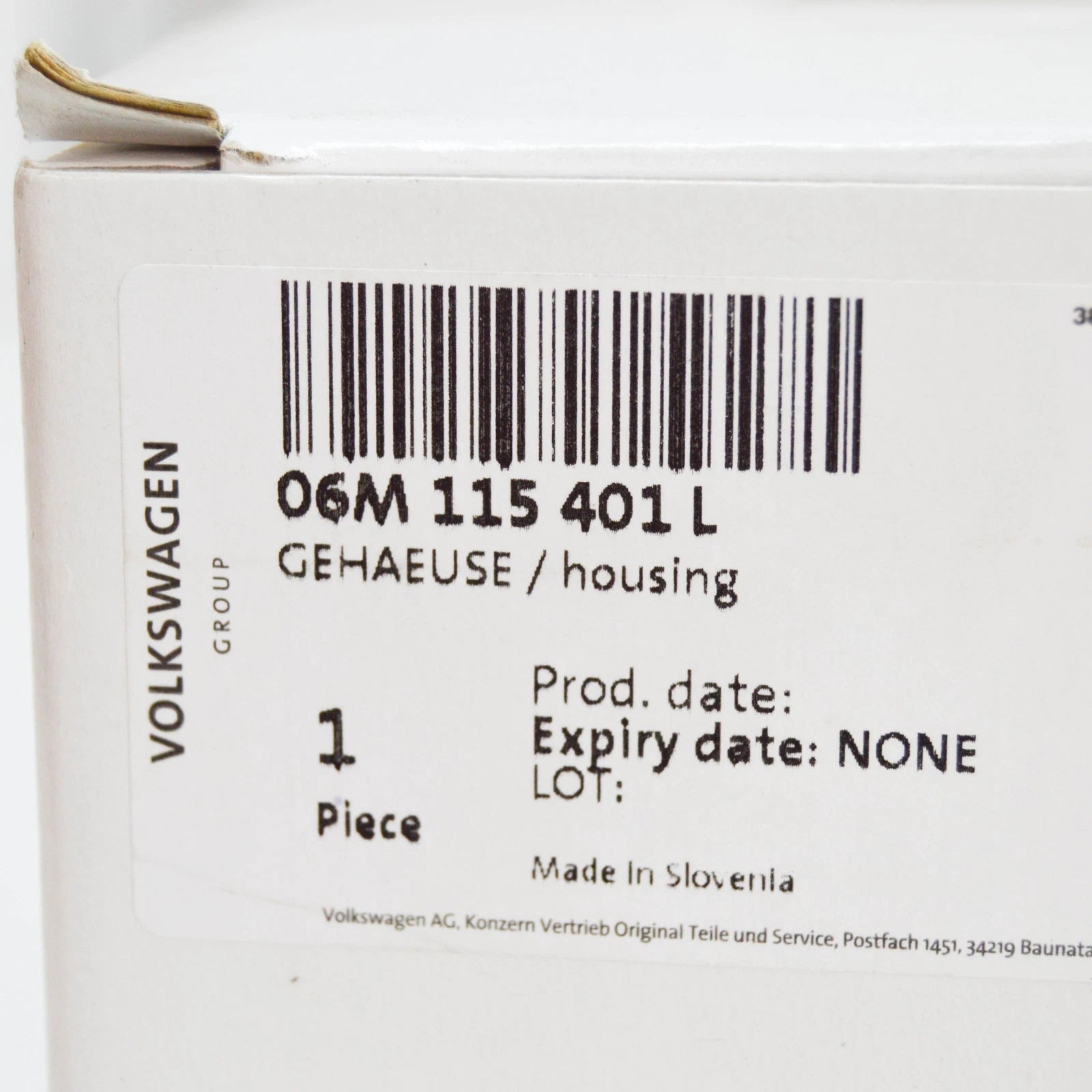 NEW AUDI A4 AVANT B9 ENGINE OIL FILTER HOUSING 06M115401L