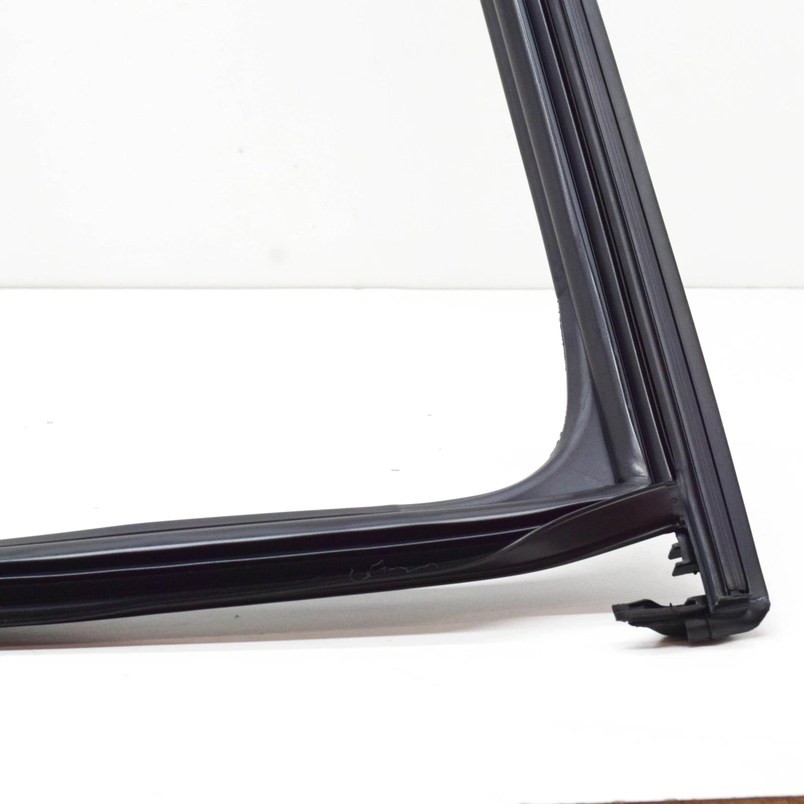 NEW AUDI A6 C8 REAR RIGHT DOOR WINDOW GUIDE 4K5839432C