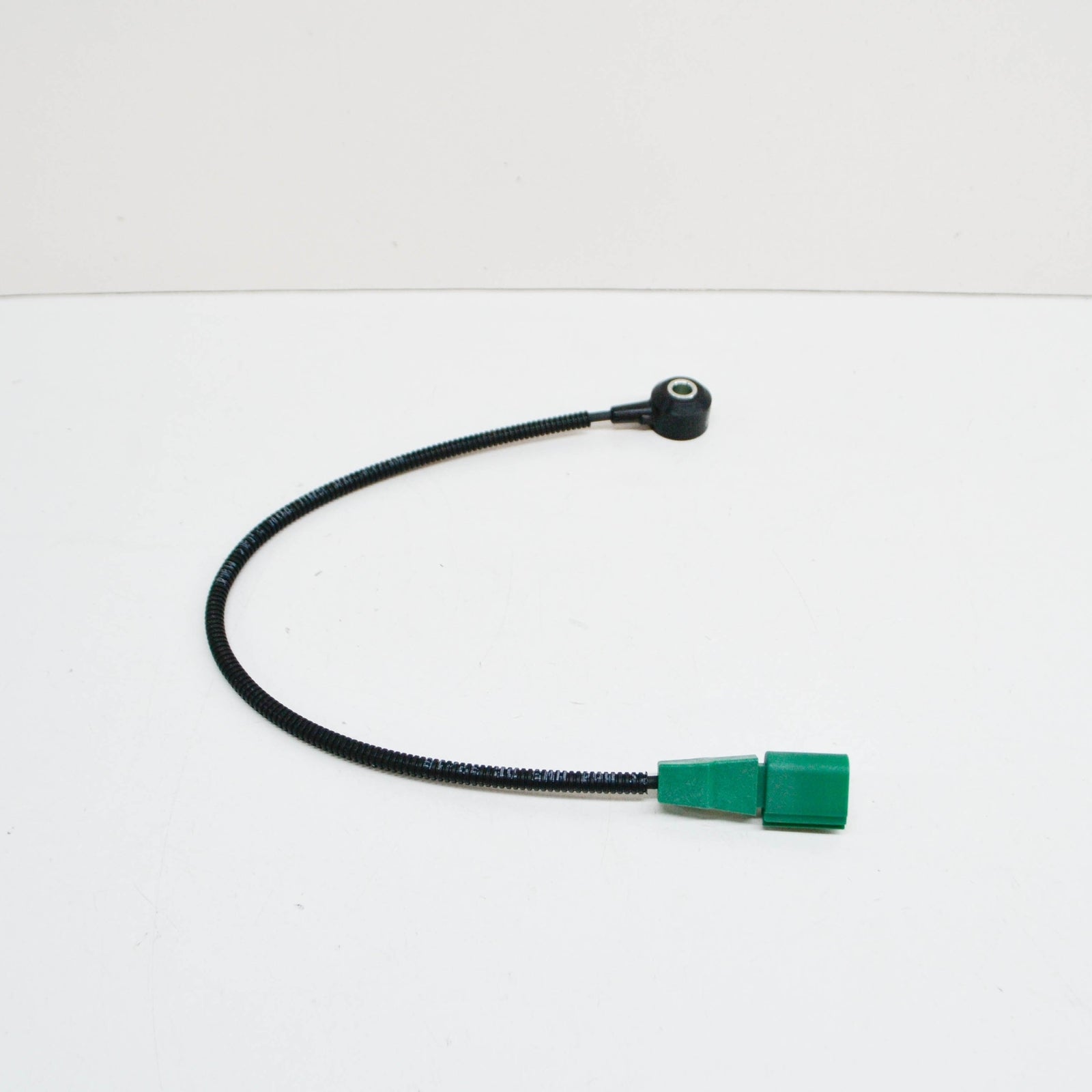 NEW AUDI A6 C7 ENGINE DETONATION KNOCK SENSOR CYL. 1-3 06E905377J ORIGINAL