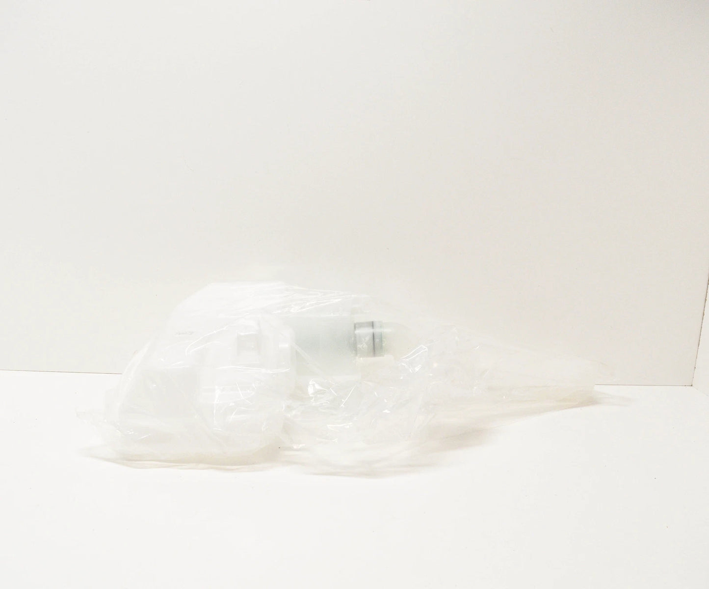 NEW MERCEDES-BENZ GL-CLASS X166 WINDOW WASHER TANK A1668690420