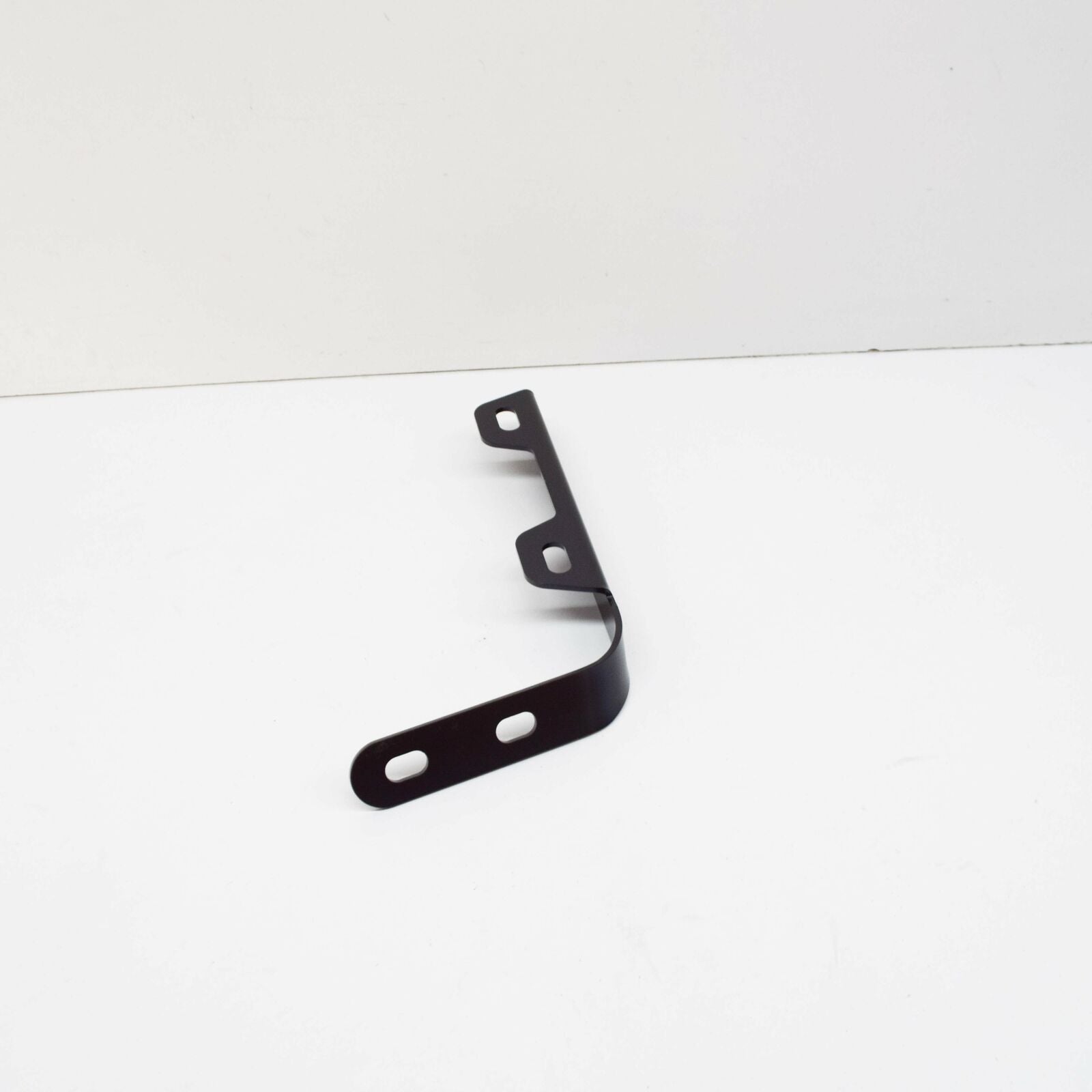 NEW MB AMG GT C190 EXHAUST SYSTEM BOTTOM LEFT BRACKET A1904920146 ORIGINAL