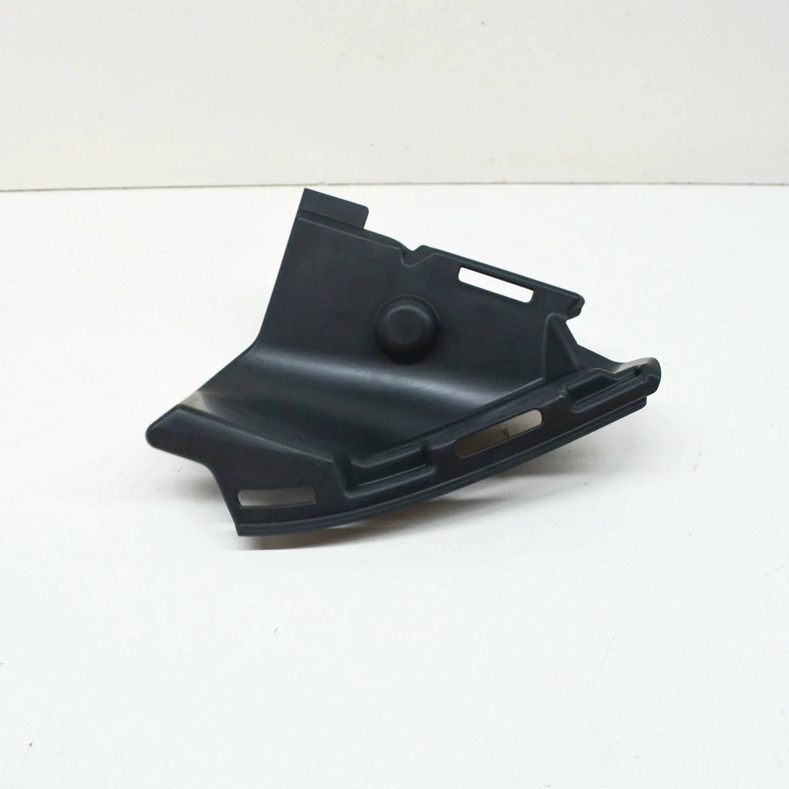 NEW MB GLC X253 AMG FRONT RIGHT RADIATOR SUPPORT AIR DUCT A2538854004 ORIGINAL