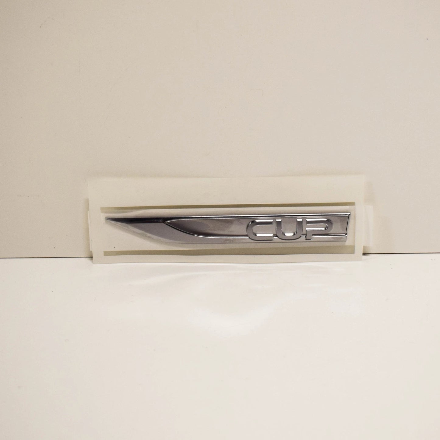 NEW VW GOLF MK7 GTI FRONT WING SIDE EMBLEM LOGO 5G0853688RCMO ORIGINAL