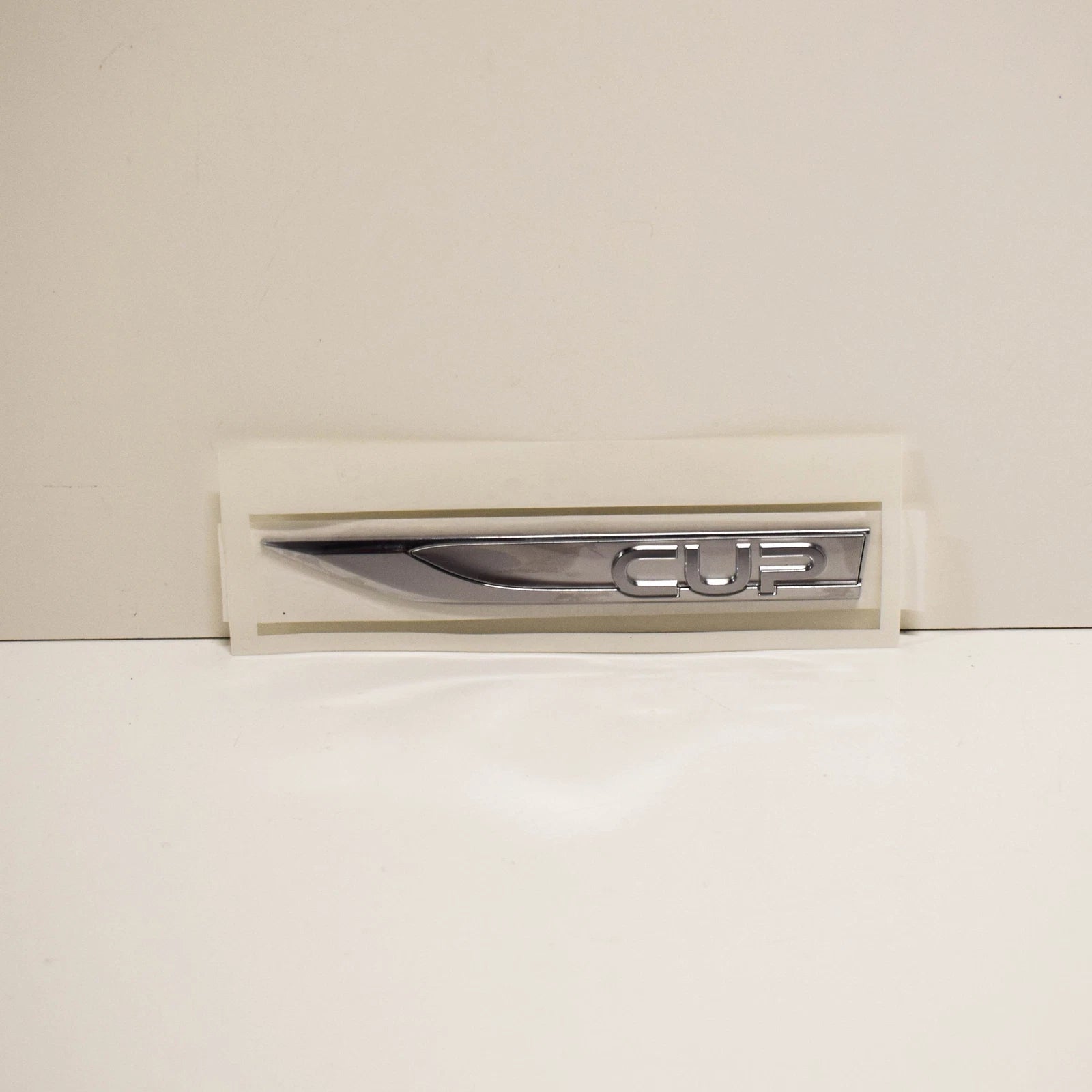 NEW VW GOLF MK7 GTI FRONT WING SIDE EMBLEM LOGO 5G0853688RCMO ORIGINAL