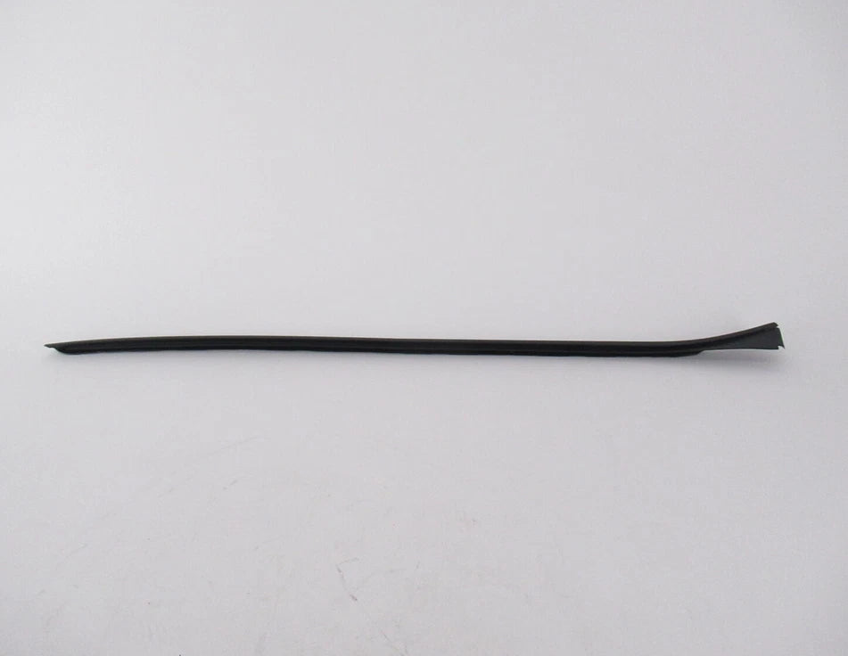 NEW VOLKSWAGEN JETTA A7 MK7 FRONT LEFT WINDSHIELD MOLDING 17A8543275AP ORIGINAL