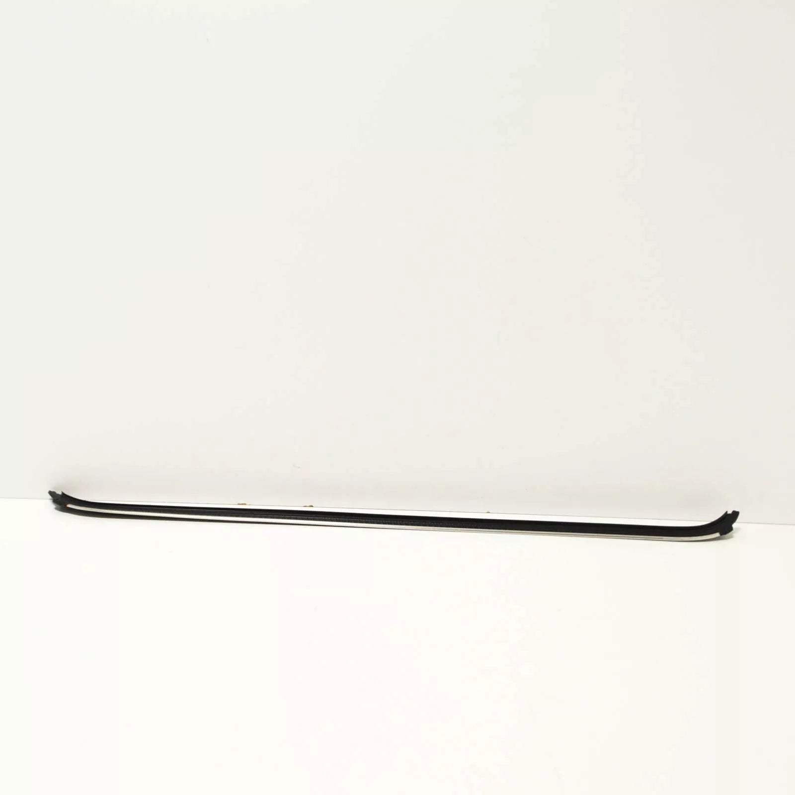 NEW MERCEDES-BENZ G W463 FRONT DOOR WINDOW SEALING RAIL A4637250765