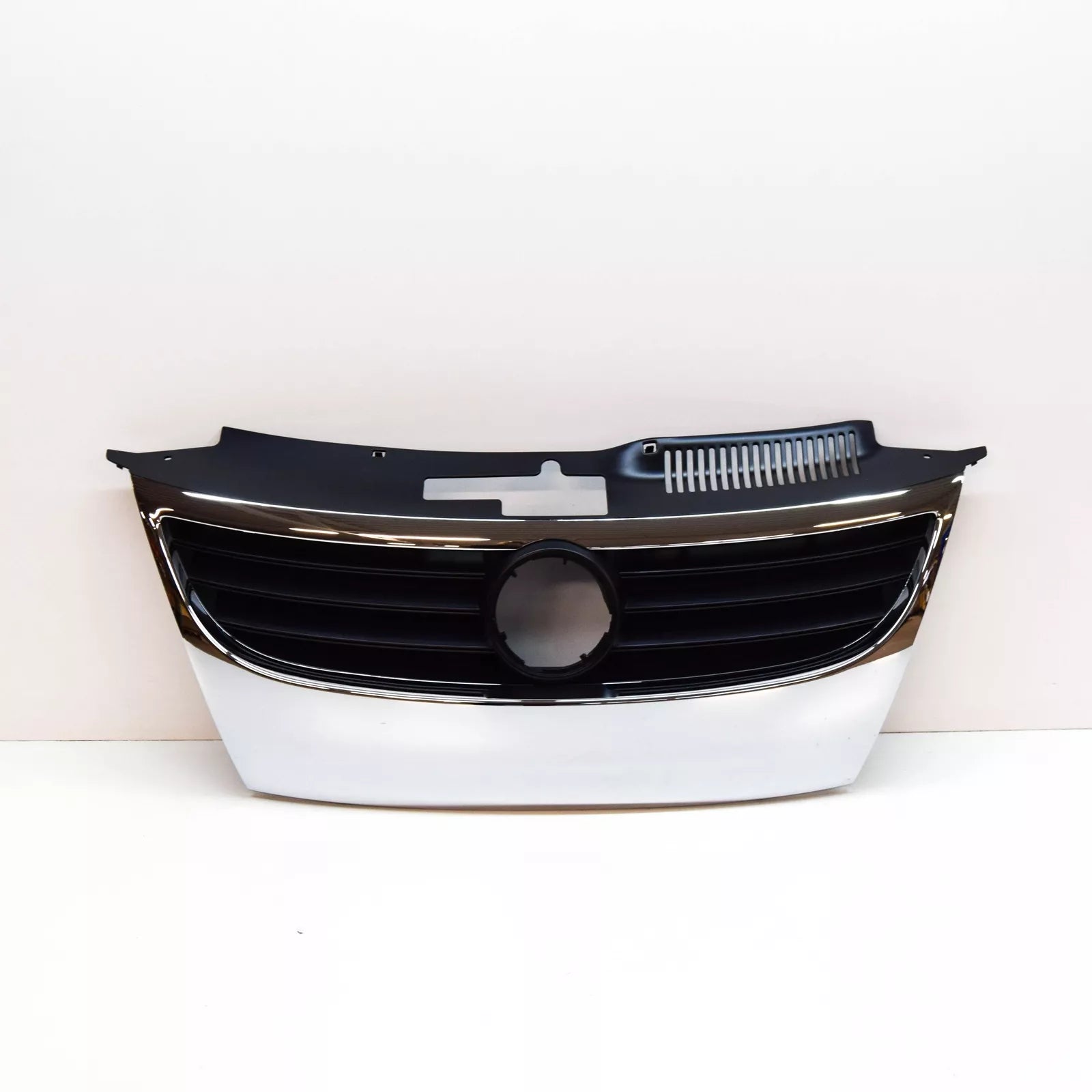 NEW VW EOS 1F7 FRONT BUMPER RADIATOR GRILLE 1Q0853641BYAG ORIGINAL