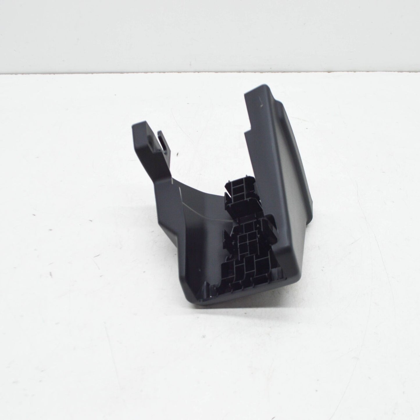 NEW AUDI Q7 4M REAR SEAT RAIL TRIM COVER 4M0883688A4PK ORIGINAL