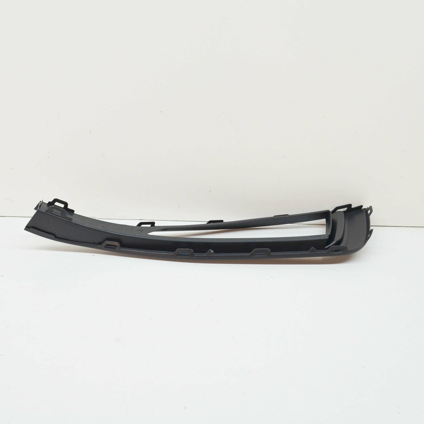 NEW VOLKSWAGEN PASSAT B8 FRONT BUMPER LEFT AIR VENT GRILLE 3G0853665K9B9