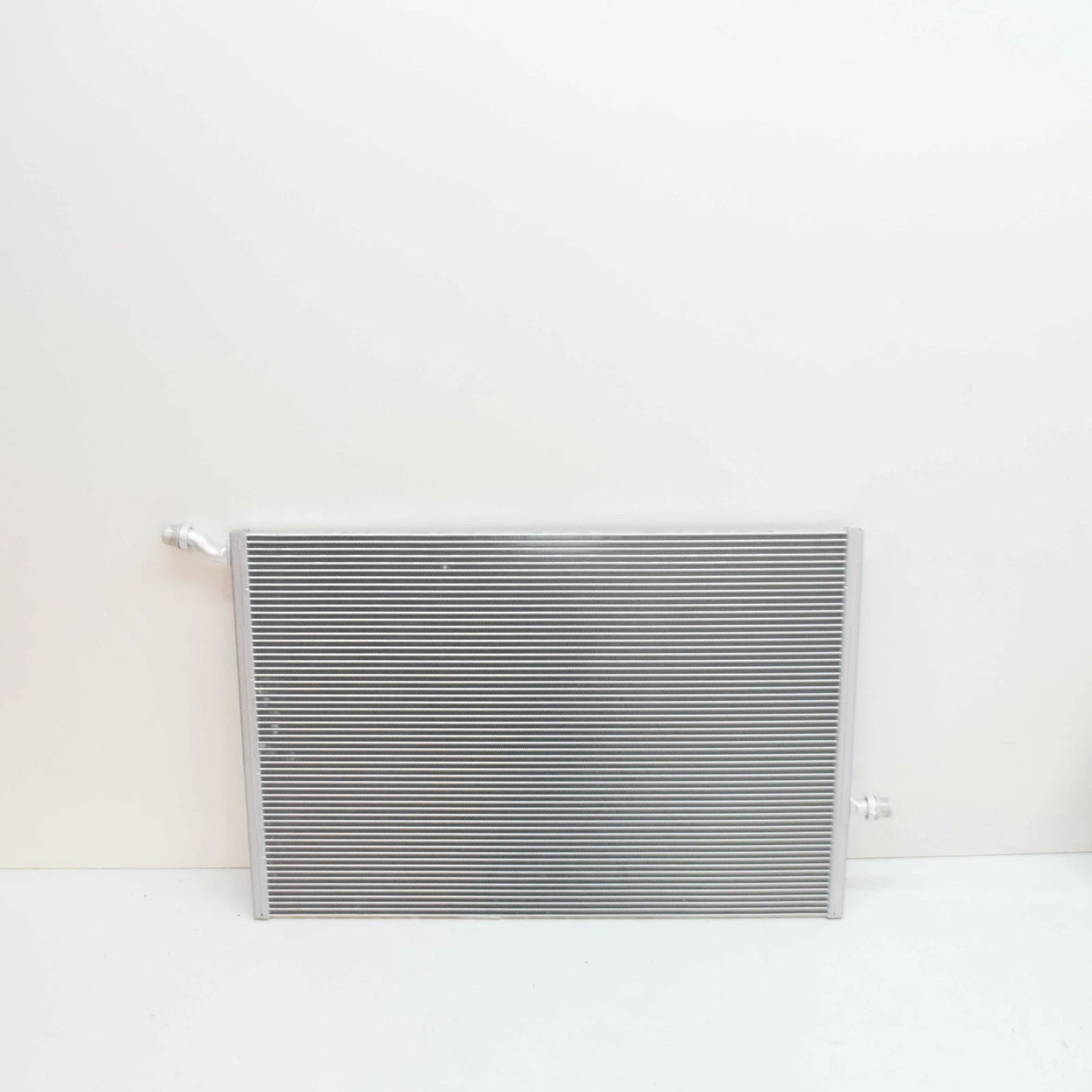 NEW MB C W205 LOW TEMPERATURE WATER COOLER RADIATOR A0995002003 ORIGINAL