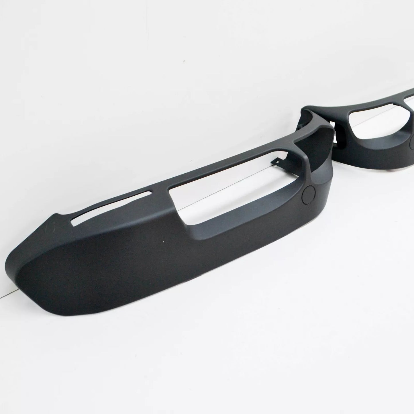 NEW BMW 5 E39 FRONT SEAT OUTER COVERING 52107057988 7057988 ORIGINAL