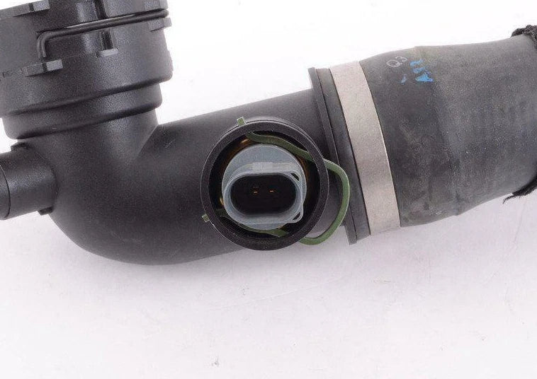 NEW AUDI A4 B8 RIGHT SIDE WATER RADIATOR HOSE 4G0121049L ORIGINAL