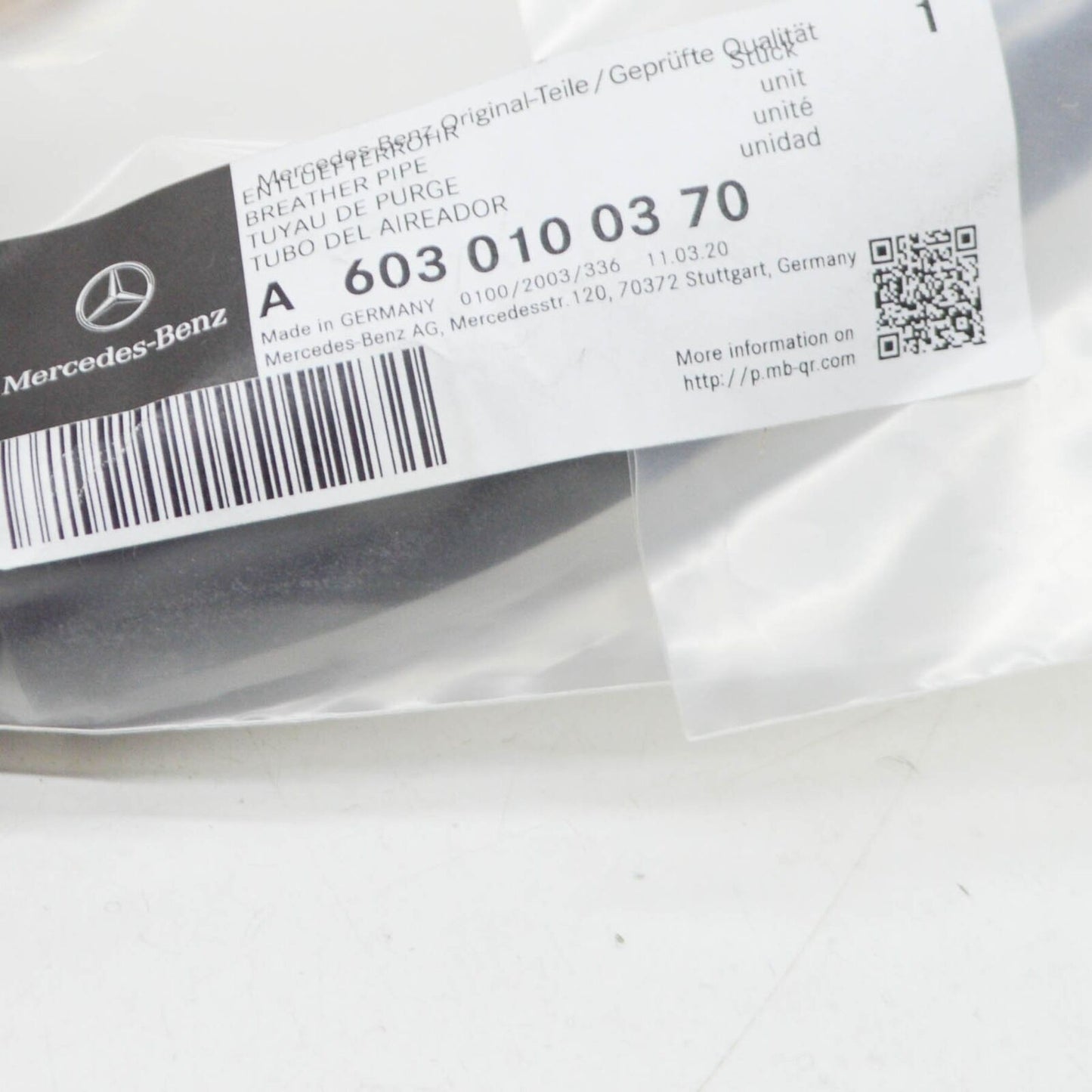 NEW MERCEDES-BENZ E W124 ENGINE BREATHER HOSE A6030100370 ORIGINAL