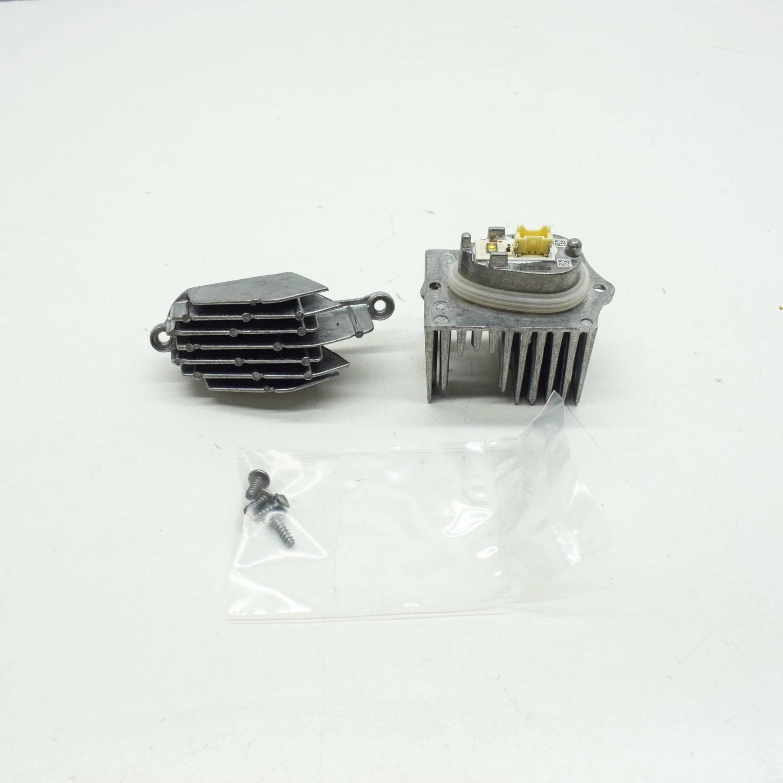NEW AUDI A1 MK1 LED HEAT SINK REPAIR KIT 8X0998475 ORIGINAL
