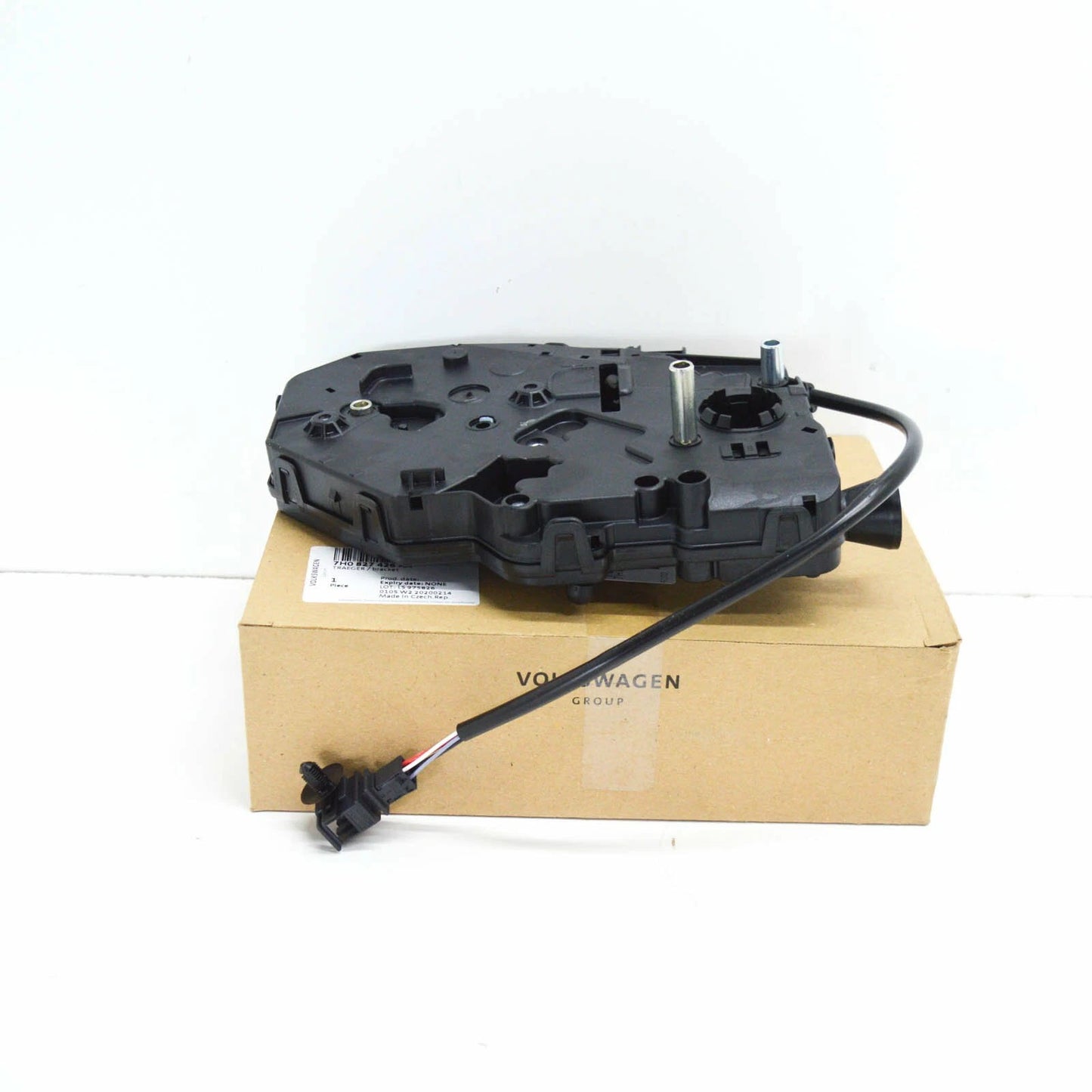 NEW VW TRANSPORTER T5 REAR TRUNK BOOTLID CARRIER LOCK 7H0827426AA ORIGINAL