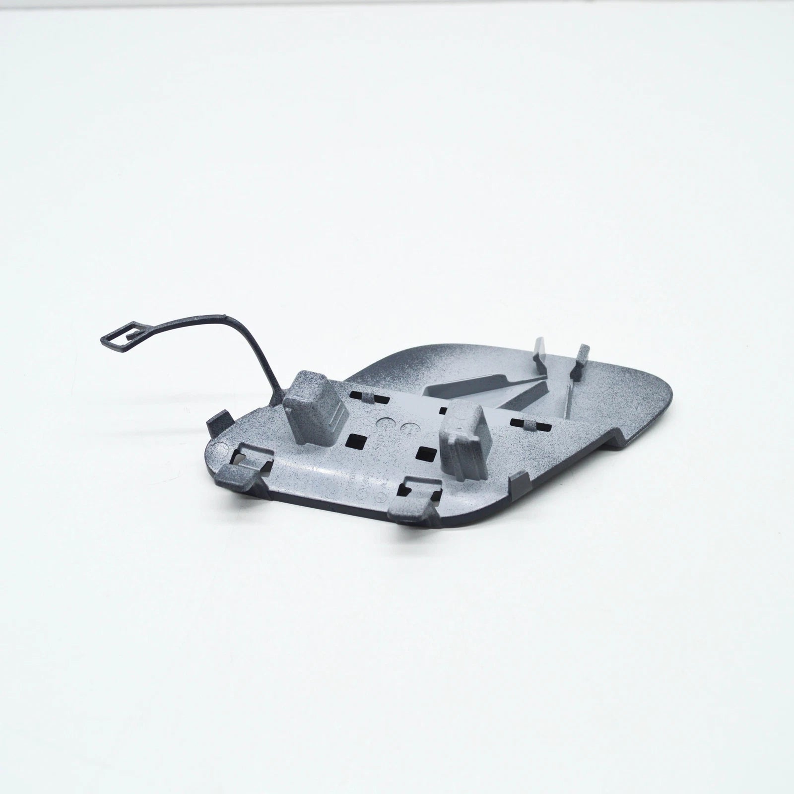 NEW MERCEDES-BENZ CLS C257 REAR BUMPER TOW EYE COVER A25788596009999 ORIGINAL