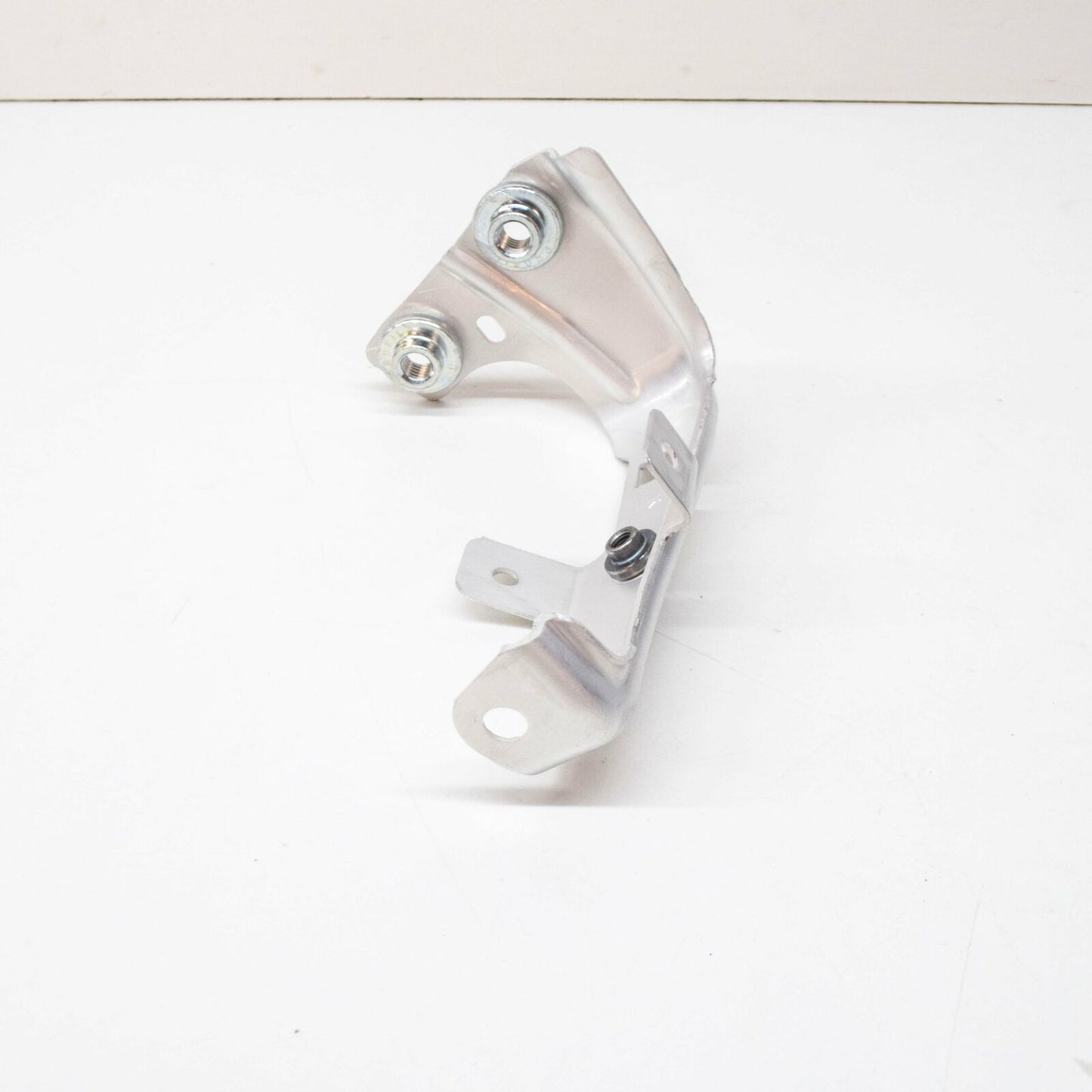 NEW MB SL R231 FRONT BUMPER RIGHT IMPACT BRACKET SUPPORT A2316201414 ORIGINAL