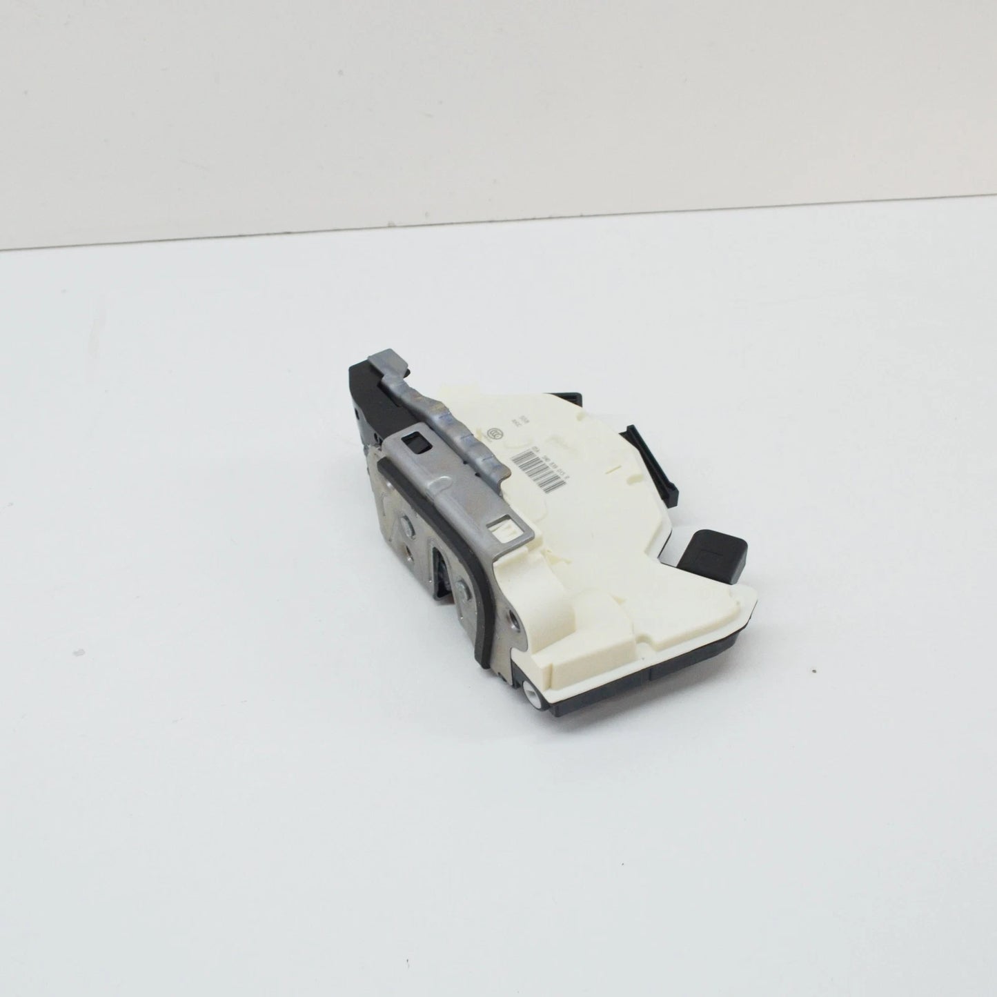 NEW VOLKSWAGEN AMAROK REAR LEFT DOOR LOCK 5N0839015R