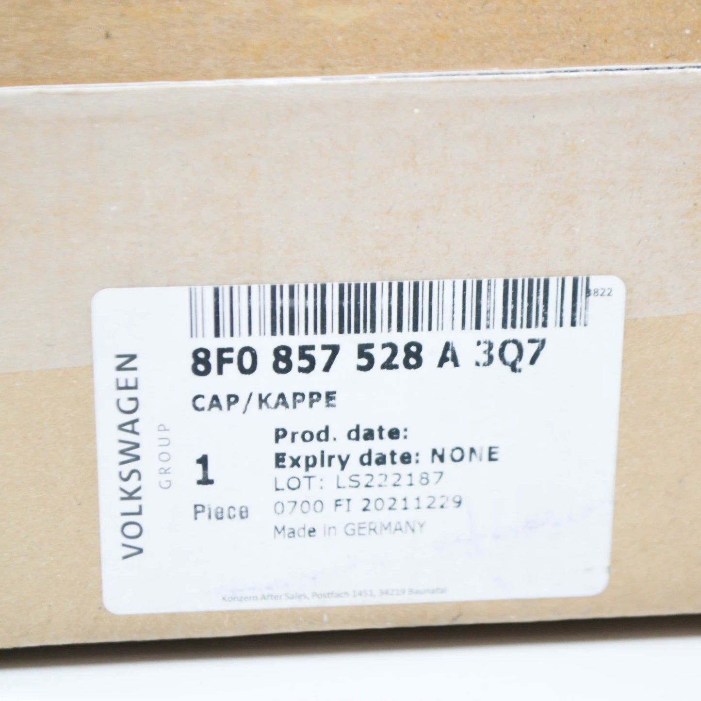 NEW AUDI A3 S3 FRONT RIGHT DOOR MIRROR CAP COVER 8F0857528A 3Q7 ORIGINAL