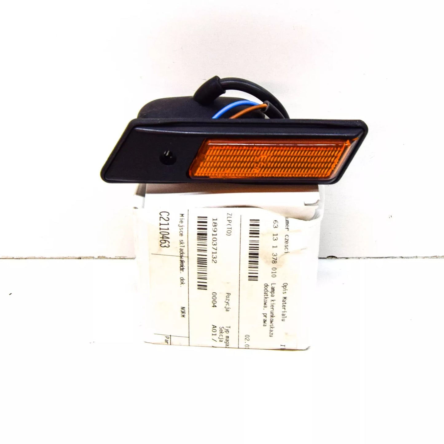 NEW BMW 7 E32 ADDITIONAL TURN CORNER LIGHT LAMP RIGHT 63131378010 ORIGINAL