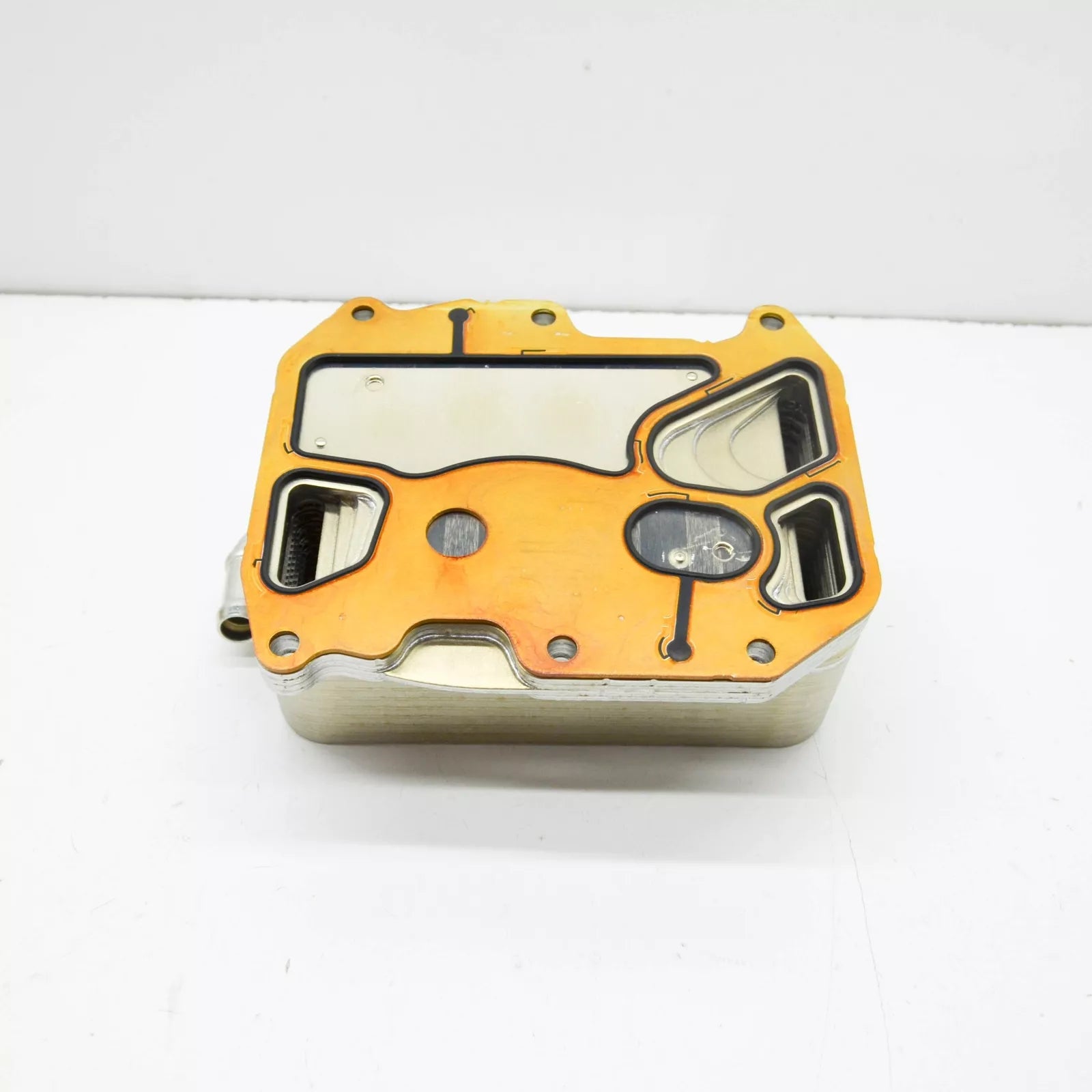 NEW AUDI A6 C8 ENGINE OIL COOLER 059117015K ORIGINAL