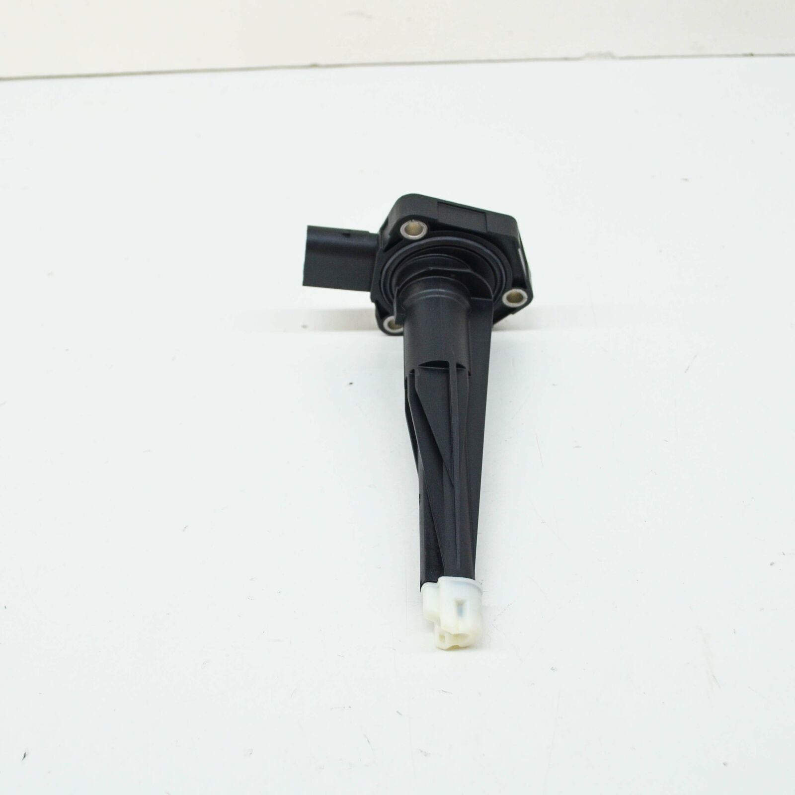 NEW MERCEDES-BENZ E W213 OIL LEVEL SENSOR A0919057201 ORIGINAL